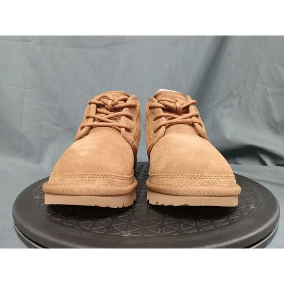 UGG Australia Kids Neumel II Boots Suede Lace-Up Chestnut Size 4 NEW IN BOX! - Picture 3 of 13